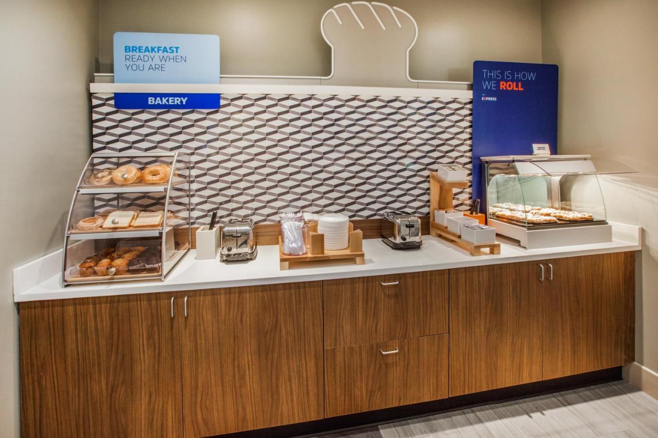 Holiday Inn Express - Jamaica - Jfk Airtrain - Nyc By Ihg New York Ngoại thất bức ảnh